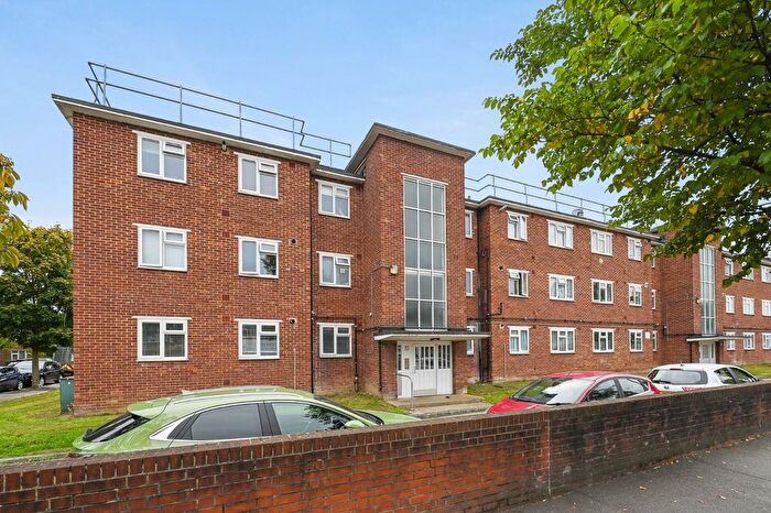 2 Bedroom Property For Sale In Greenford Road, Greenford, UB6