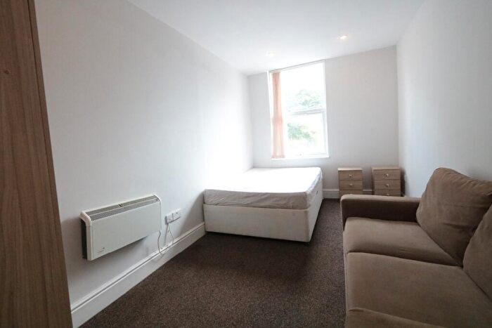 3 Bedroom Apartment To Rent In Wilbraham Road, Chorlton, Manchester, M21