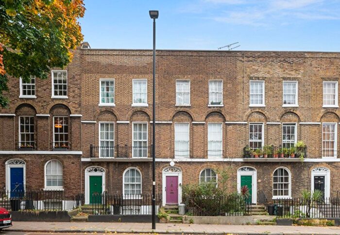 1 Bedroom Flat For Sale In Canonbury Road, London, N1