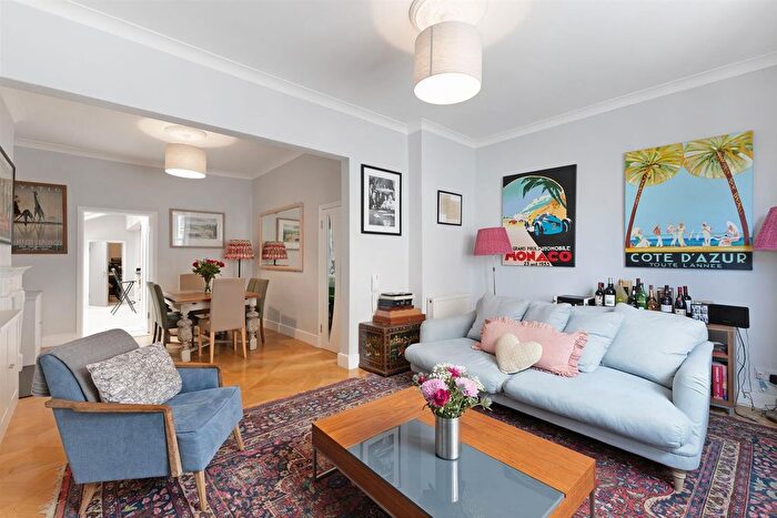 4 Bedroom End Of Terrace House To Rent In Munster Road, Fulham, SW6