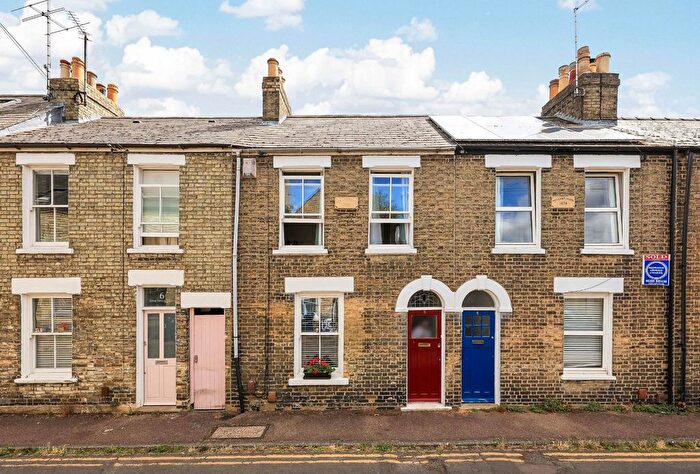 2 Bedroom Terraced House For Sale In Upper Gwydir Street, Cambridge, CB1