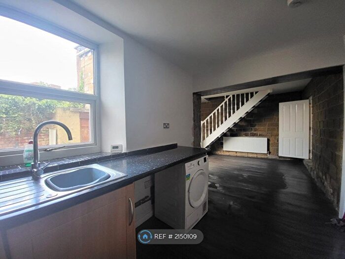 3 Bedroom Terraced House To Rent In Bridge Street, Swinton, Mexborough, S64