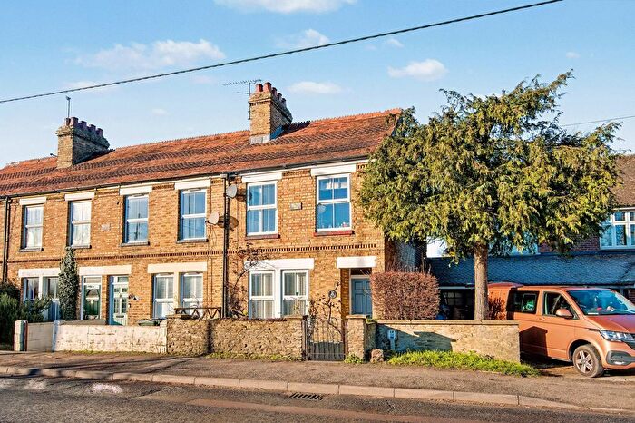 3 Bedroom End Terrace House For Sale In Hill View, Buckingham Road, Bicester, OX26