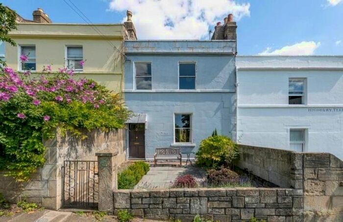 3 Bedroom Terraced House To Rent In Highbury Terrace, Bath, BA1