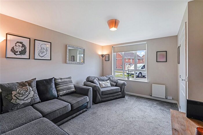 3 Bedroom Terraced House For Sale In Blaiklands Crescent, Coatbridge, North Lanarkshire, ML5