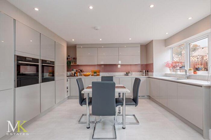 5 Bedroom Detached House For Sale In Cheriton Avenue, Bournemouth, BH7