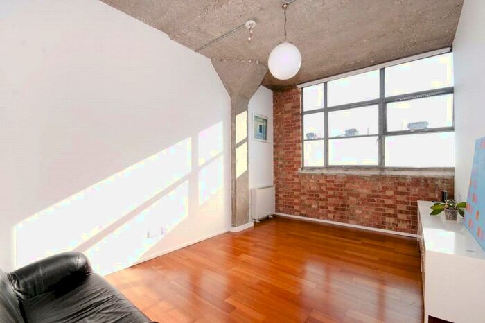 1 Bedroom Flat To Rent In Royle Building, Wenlock Road, London, N1