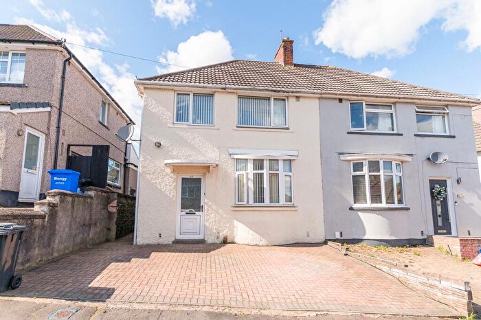 3 Bedroom Semi-Detached House For Sale In Gaer Park Drive, Newport, NP20