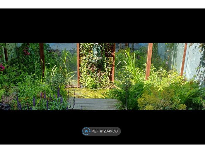 4 Bedroom Flat To Rent In Trott Street, London, SW11