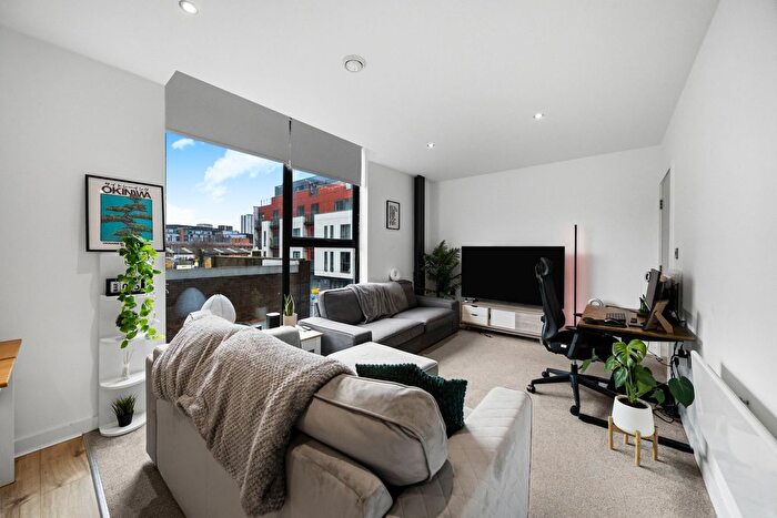 2 Bedroom Flat For Sale In Oldham Road, Popworks Building, M4