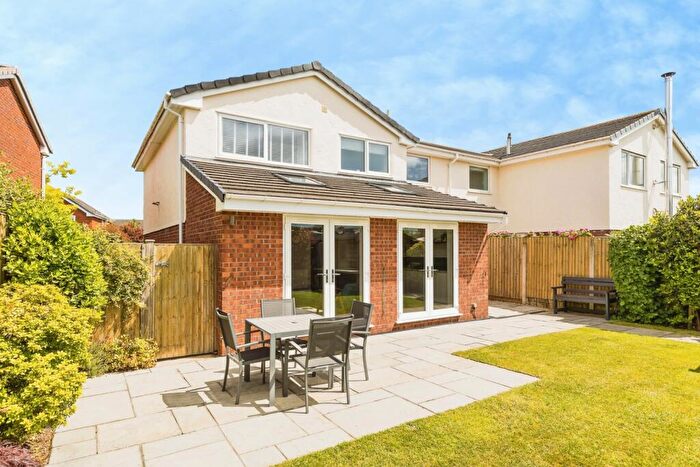 4 Bedroom Link Detached House For Sale In Harwoods Lane, Rossett, Wrexham, LL12