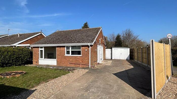 2 Bedroom Detached Bungalow For Sale In St. Marks Avenue, Cherry Willingham, Lincoln, LN3