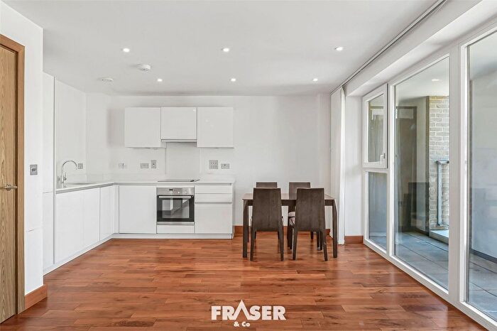 2 Bedroom Flat For Sale In Stephen Court, E2
