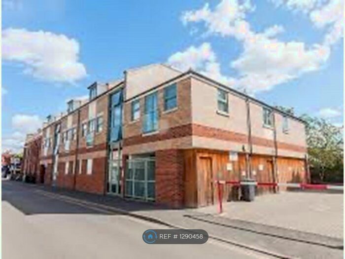 1 Bedroom Flat To Rent In Dove House, Cambridge CB1