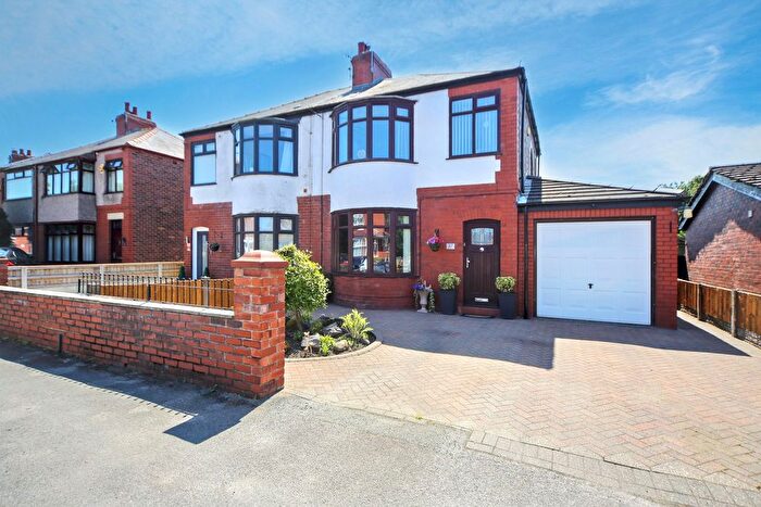 3 Bedroom Semi Detached House For Sale In Booths Brow Road, Ashton-In-Makerfield, WN4