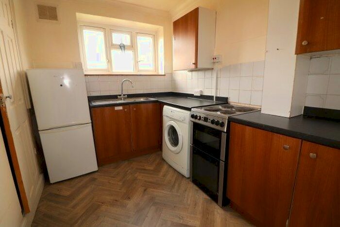 1 Bedroom Flat To Rent In Eden Green, South Ockendon, RM15