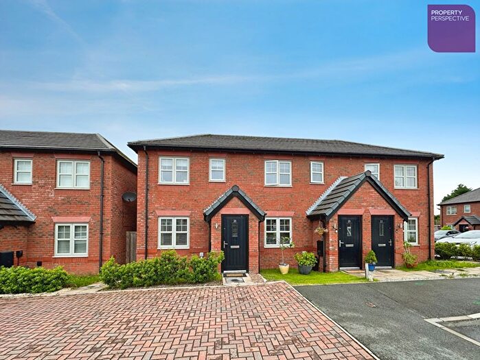 2 Bedroom End Terrace House For Sale In Woodyatt Way, Lymm, WA13