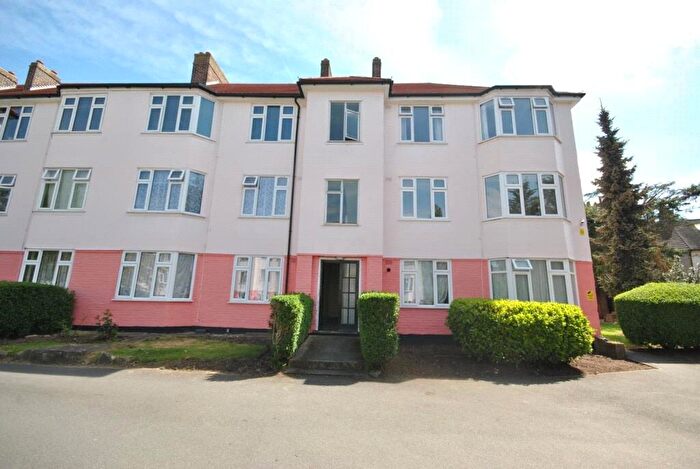 2 Bedroom Apartment To Rent In Chinbrook Road, London, SE12