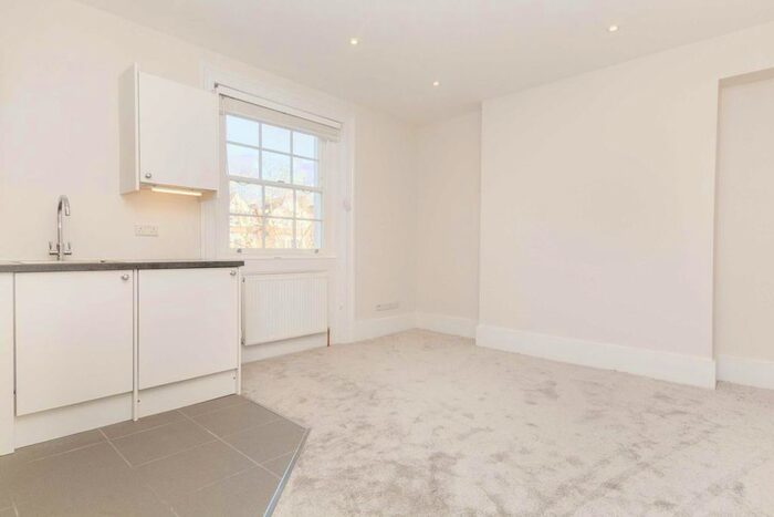 1 Bedroom Flat To Rent In Chiswick High Road, London W4
