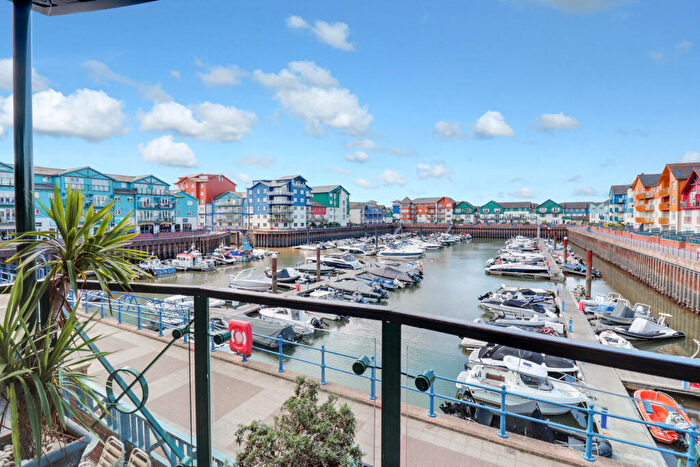 2 Bedroom Flat To Rent In The Moorings, Victoria Road, Exmouth, Devon, EX8