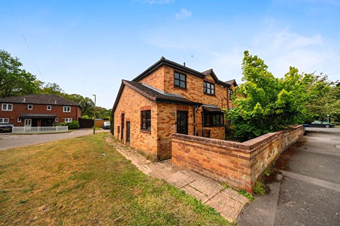 1 Bedroom Flat For Sale In Chillingworth Court, Headington, OX3