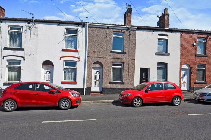 Property To Rent In Lumn Road, Hyde, Greater Manchester, SK14