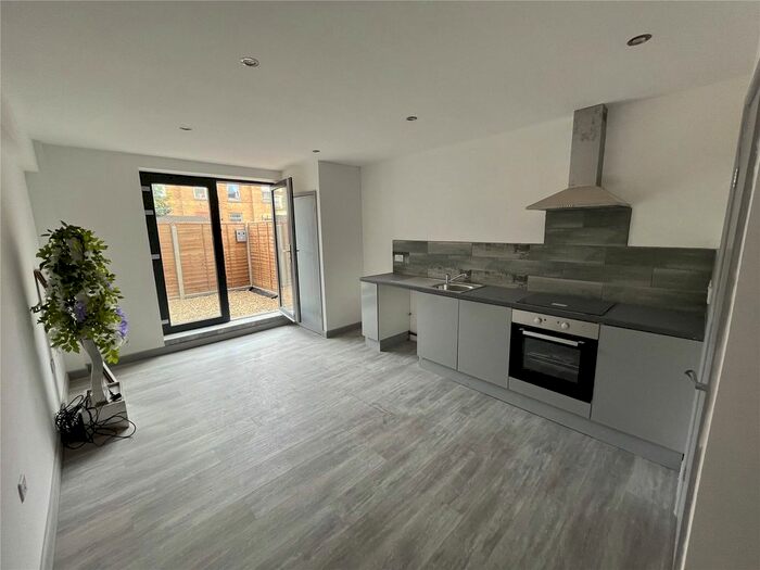 2 Bedroom Property To Rent In London Road South, Lowestoft, Suffolk, NR33