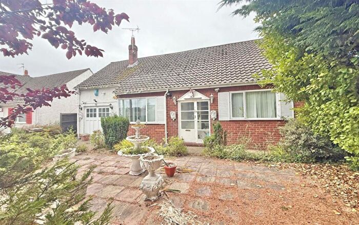 2 Bedroom Bungalow For Sale In The Broadway, Abergele, Conwy, LL22