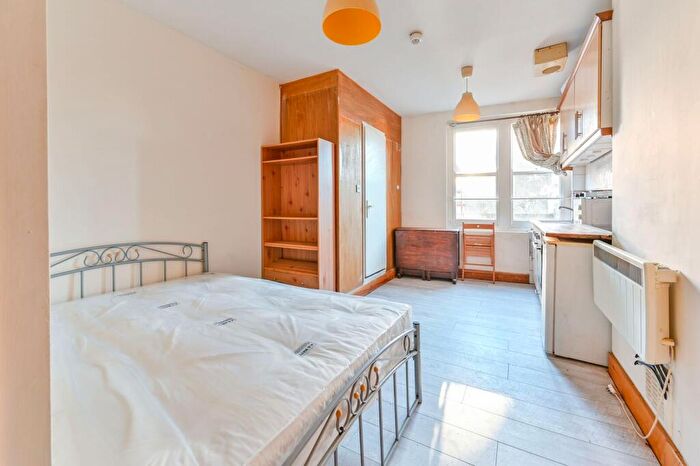 Studio To Rent In Stoke Newington Church Street, Stoke Newington, London, N16