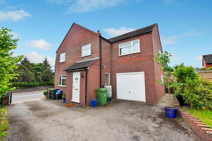 4 Bedroom Detached House For Sale In Hereford Road, Bayston Hill, Shrewsbury, SY3