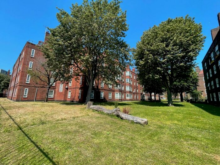 2 Bedroom Apartment To Rent In Beechwood House, Bethnal Green, E2
