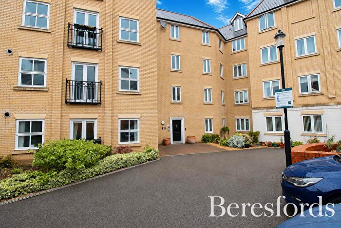 2 Bedroom Apartment For Sale In Henry Laver Court, Colchester, CO3