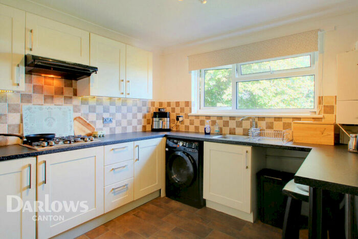 2 Bedroom Block Of Apartments For Sale In Harlech House, Cardiff, CF15