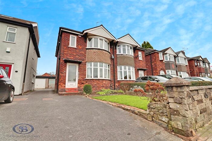 3 Bedroom Semi-Detached House For Sale In Wolstanton Road, Newcastle, ST5