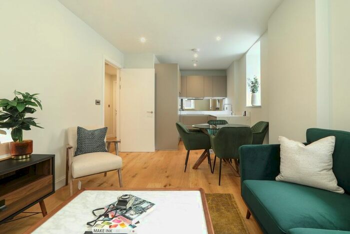1 Bedroom Flat To Rent In Cloud Street, London, E15