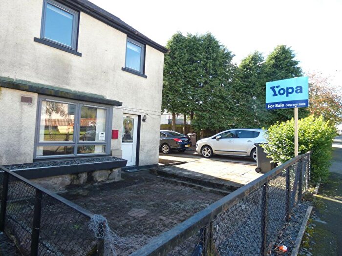 2 Bedroom Semi-Detached House For Sale In Marchburn Drive, Aberdeen, AB16