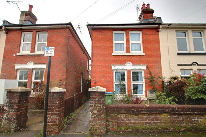 4 Bedroom Semi Detached House For Sale In Shirley, Southampton, SO15