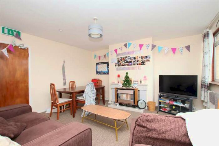 5 Bedroom House To Rent In Alpine Gardens, Bath, BA1