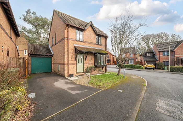 3 Bedroom Detached House For Sale In Epsom Close, Horton Heath, Hampshire, SO50