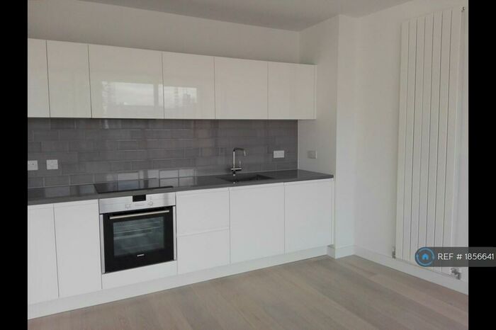 2 Bedroom Flat To Rent In Schooner Road, Royal Wharf, E16