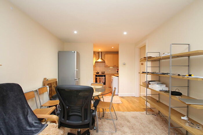 2 Bedroom Apartment To Rent In Ropewalk Court, Upper College Street, NG1