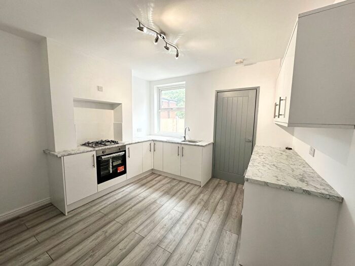 2 Bedroom Terraced House To Rent In Whittier Road, Nottingham, NG2