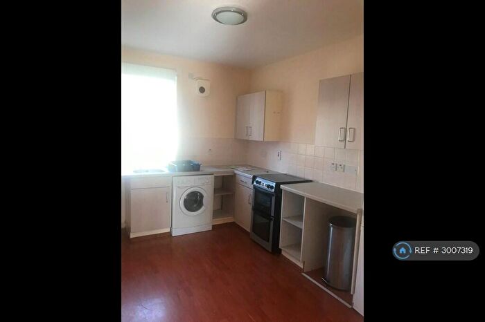 2 Bedroom Terraced House To Rent In Keir Avenue, Stirling, FK8