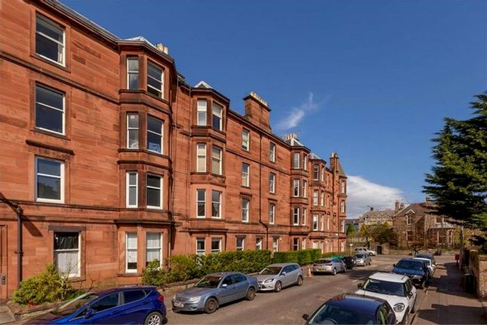 2 Bedroom Flat To Rent In Macdowall Road, Newington, Edinburgh, EH9