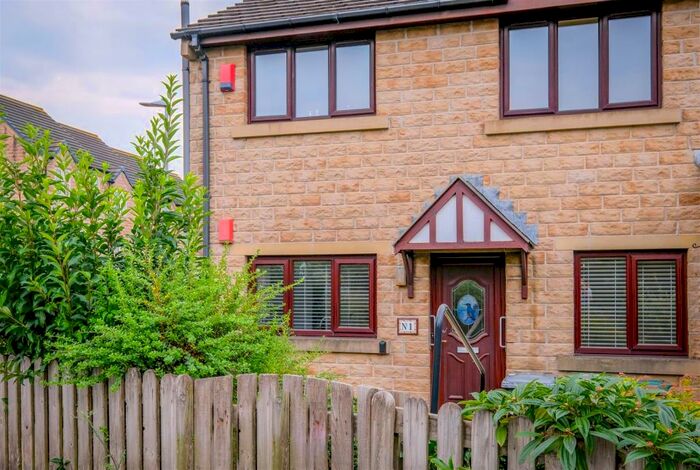 2 Bedroom Apartment To Rent In Waingate Park, Linthwaite, Huddersfield, HD7