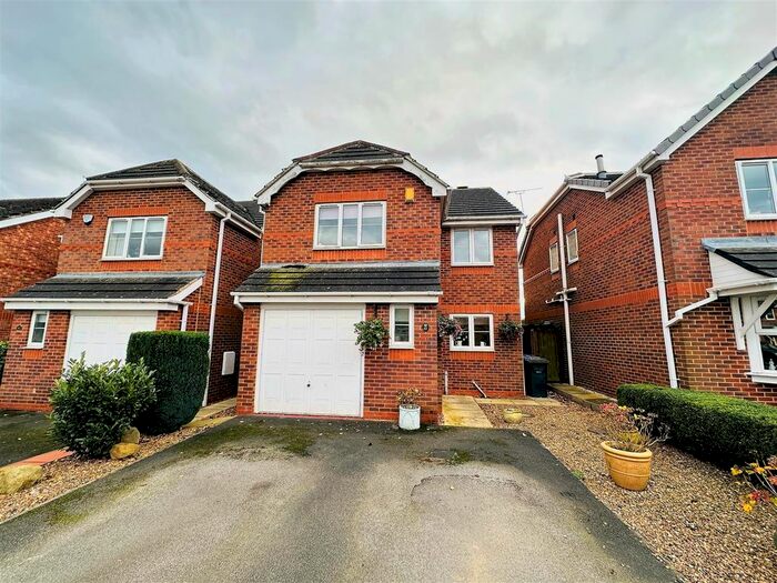 4 Bedroom Detached House For Sale In Cedar Crescent, Selby, YO8