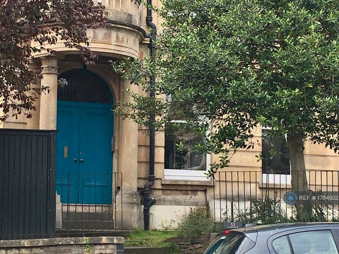 2 Bedroom Flat To Rent In Cotham Road, Bristol, BS6