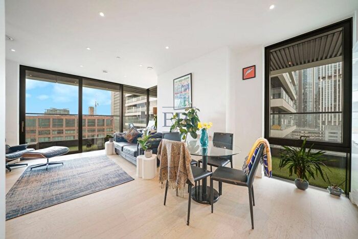 1 Bedroom Flat For Sale In Hobart Building, Wards Place, London, E14