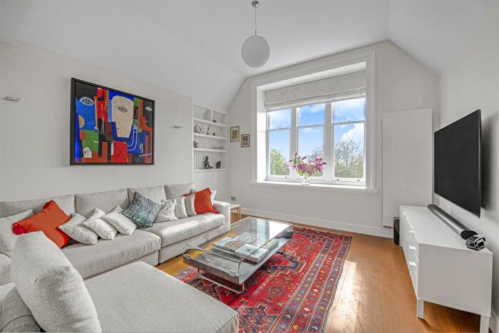 2 Bedroom Flat To Rent In Fitzjohns Avenue, Hampstead, NW3