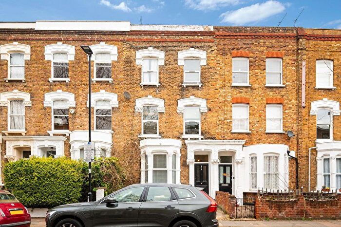 2 Bedroom Flat To Rent In Pyrland Road, Islington, London, N5